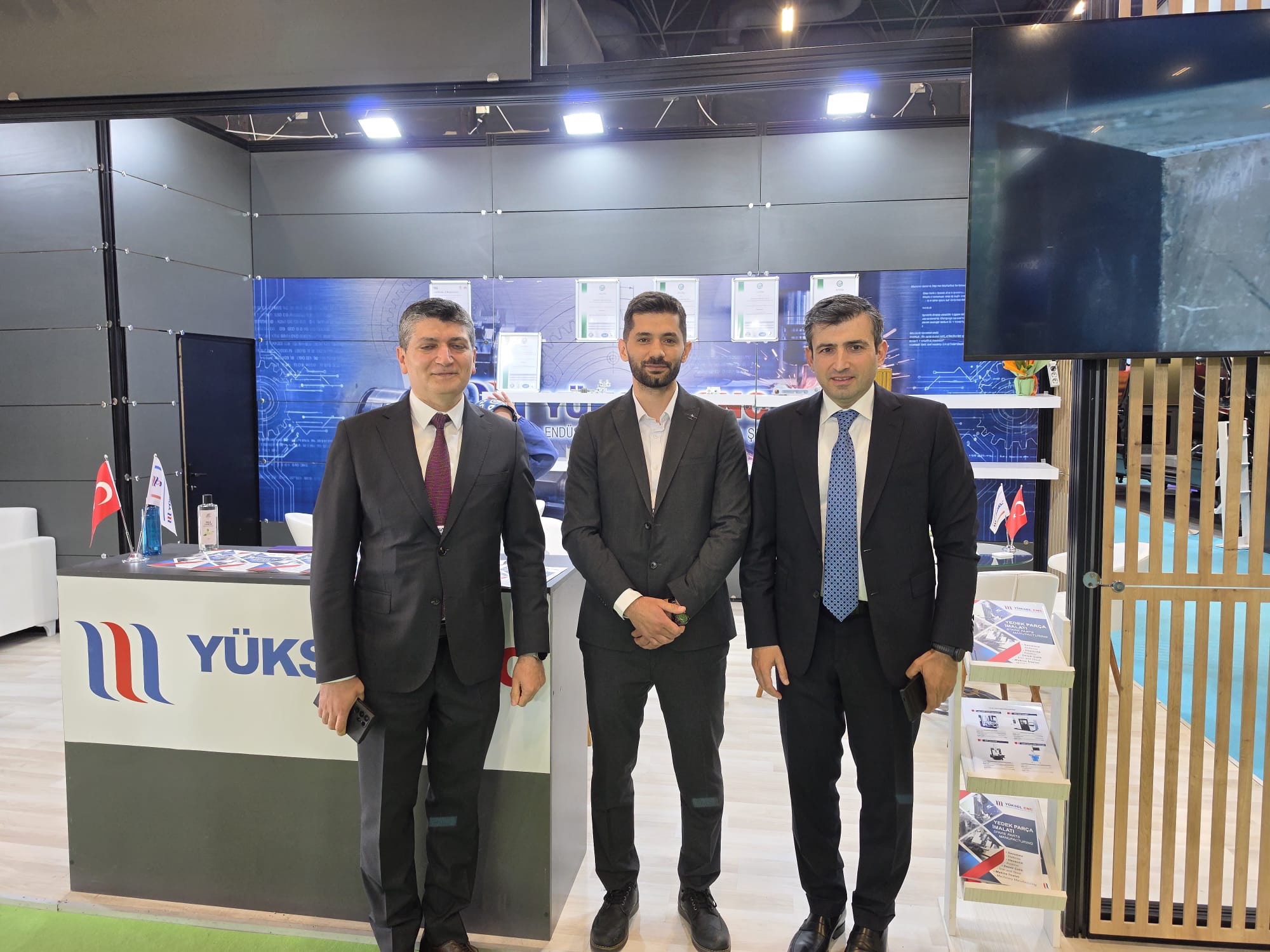 Baykar Yönetim Kurulu Başkanı Selçuk Bayraktar Standımızı Ziyaret Etti